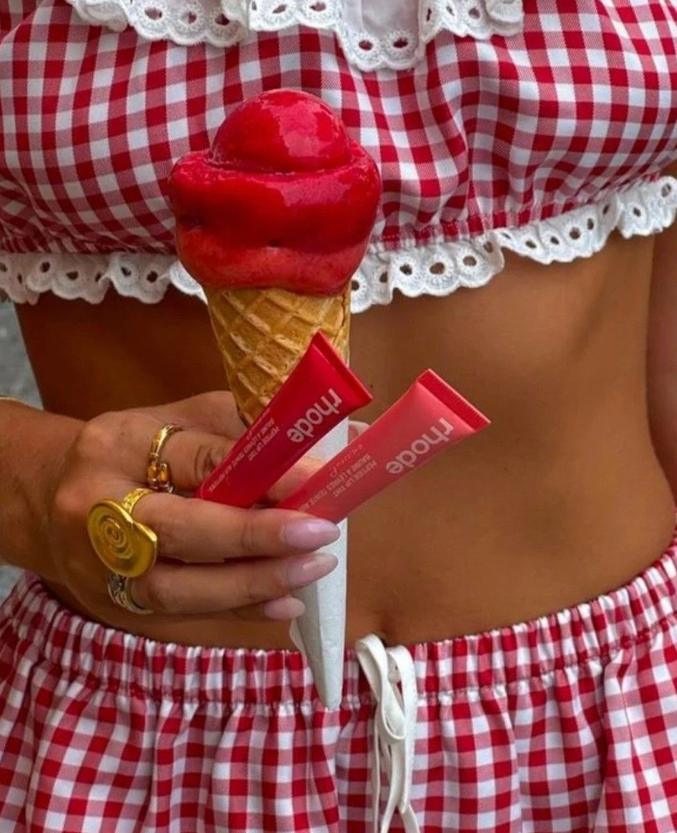 Strawberry Girl moodboard 5
